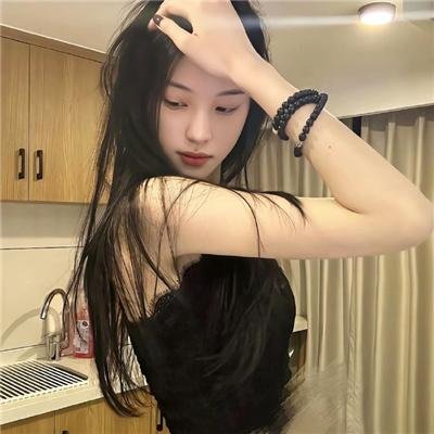黑暗中的十个女人